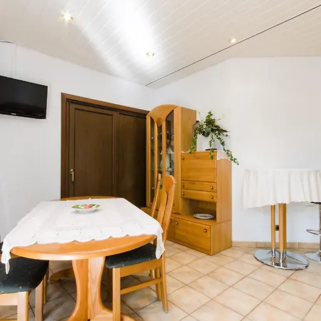 Nada Apartment *