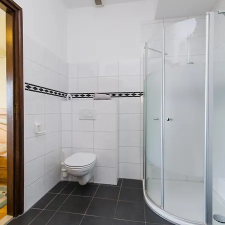 Apartment Nada *