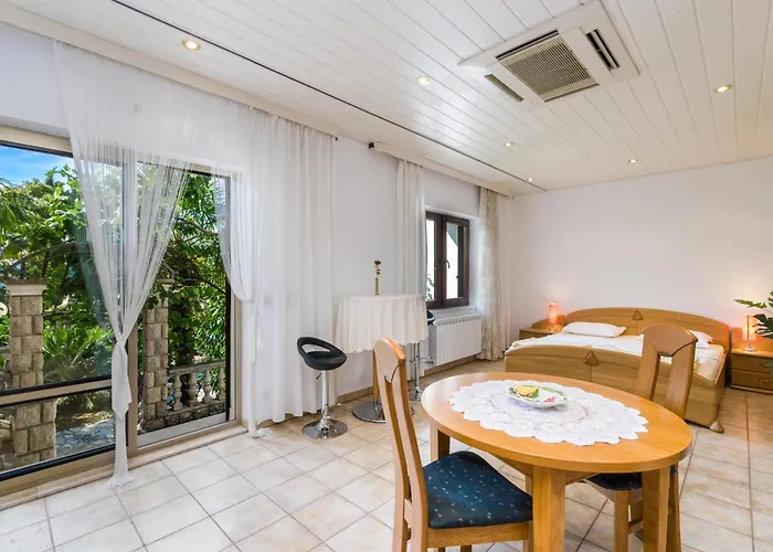 Nada Διαμέρισμα